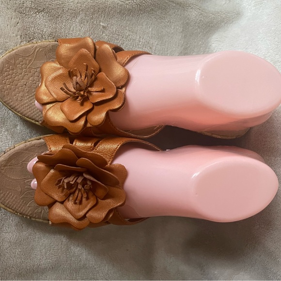 BOC Sandals Women's 9 Orange Floral Cork Wedge Slip On Cushioned Comfort Shoes - Picture 8 of 15